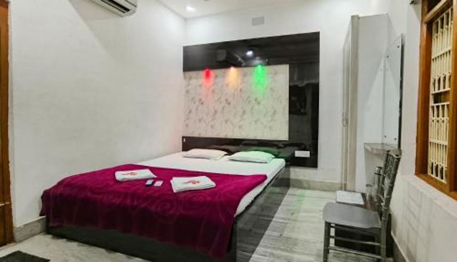 Camera - Bobby Premium Residency 350m from Jagannath temple
