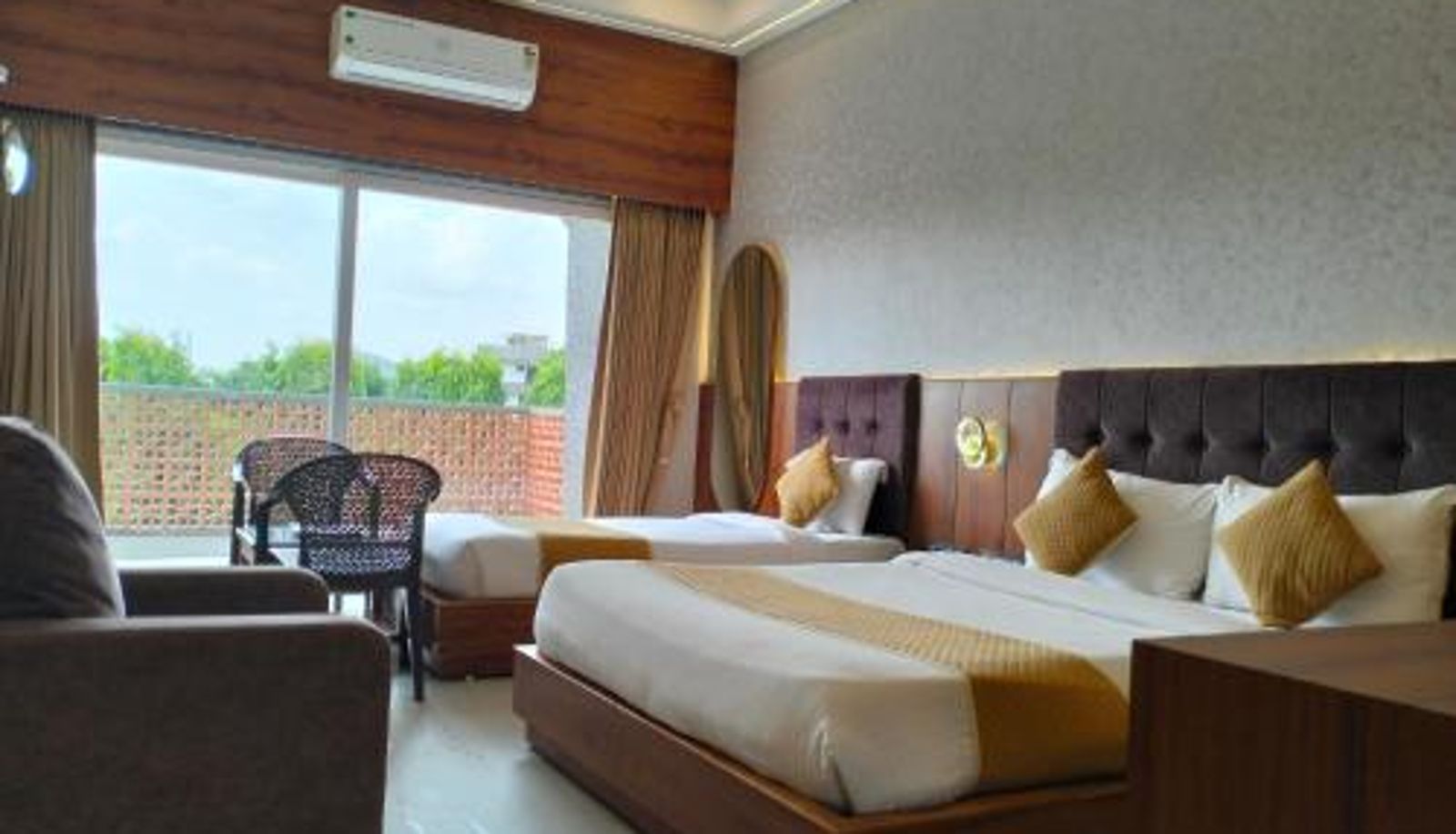 Room - Nature Retreat Resorts- Life in Nature