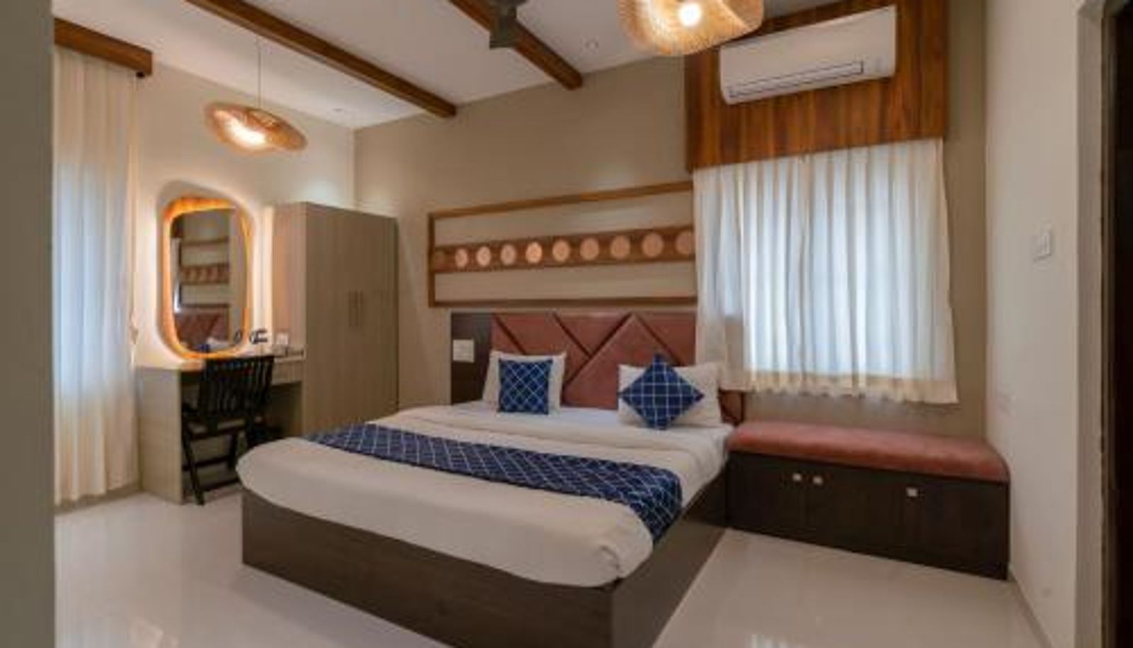 Kamer - THE SURRYA MAX RESIDENCY
