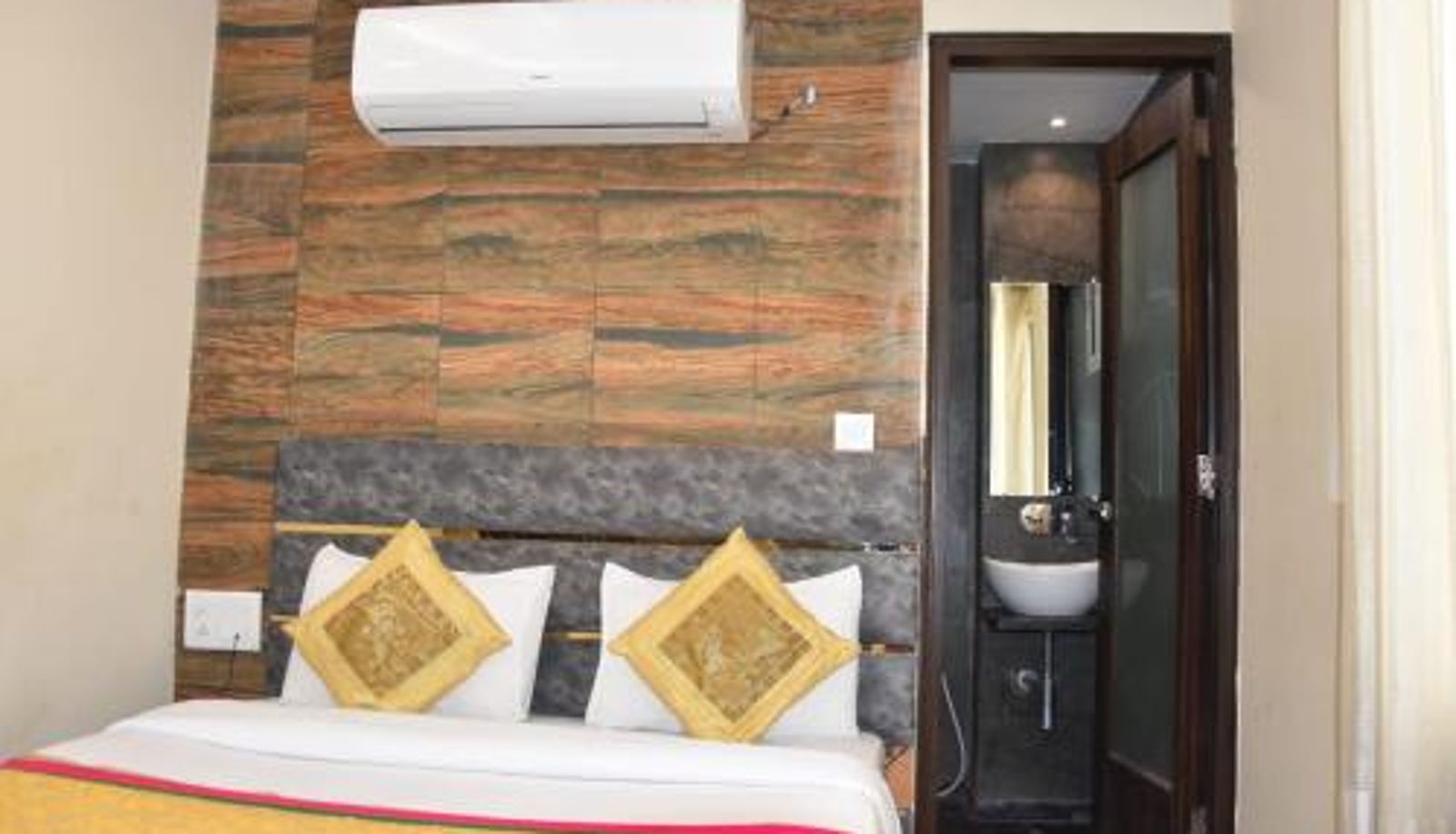 Zimmer - Hotel Wall City 55
