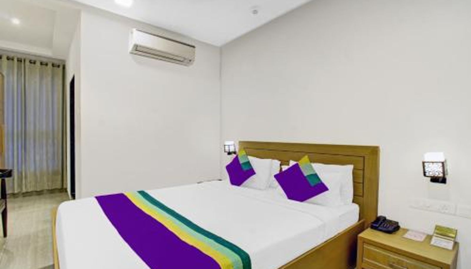 Room - Treebo Premium Brijinn