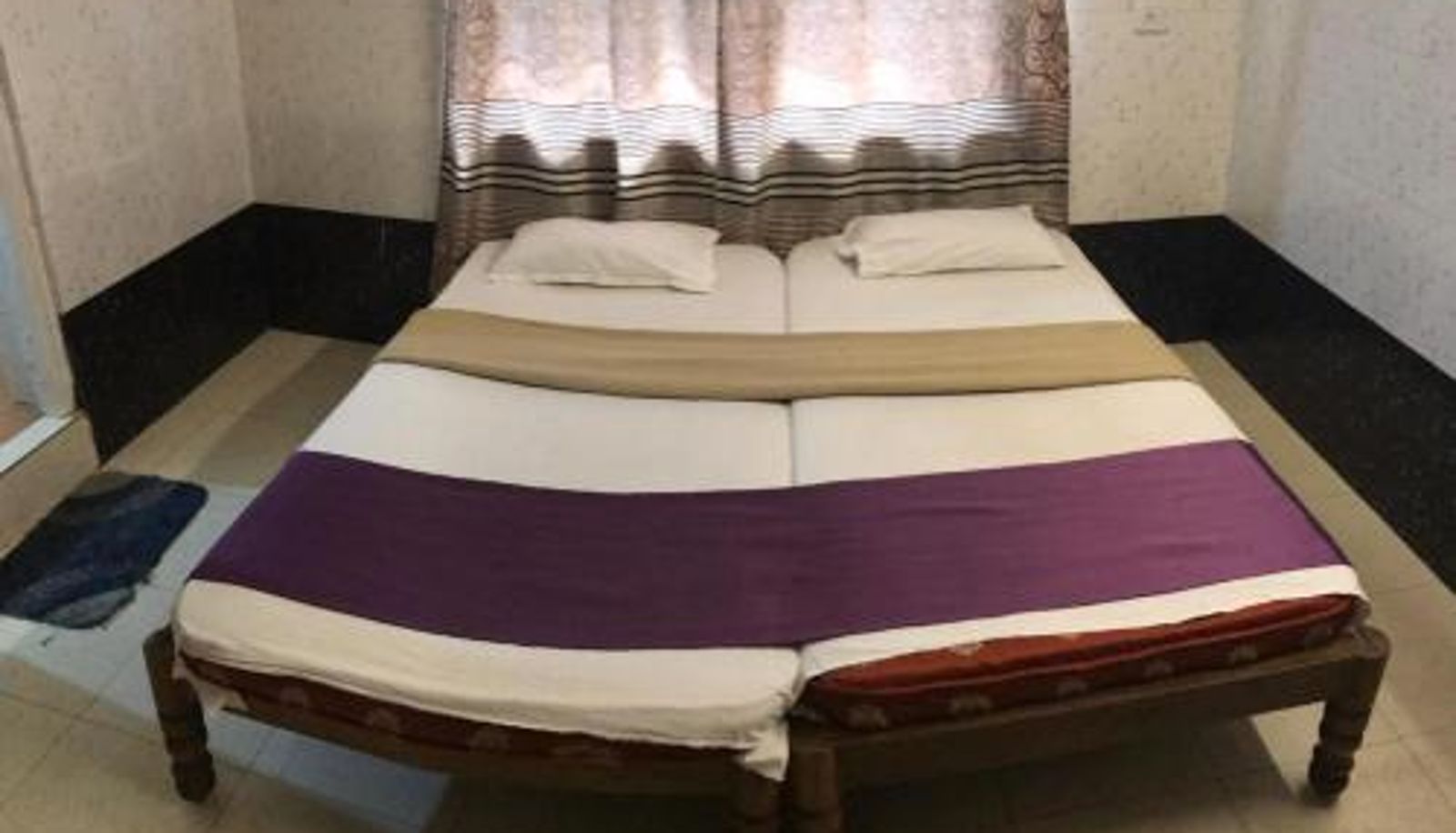 Chambre - Hotel Royal Inn Mangalore - Opp SDM Law College MG Road