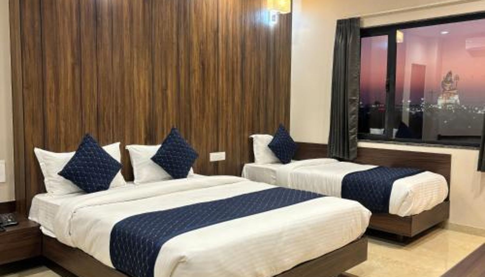 Room - Maruti Group of Hotels - The Shivam