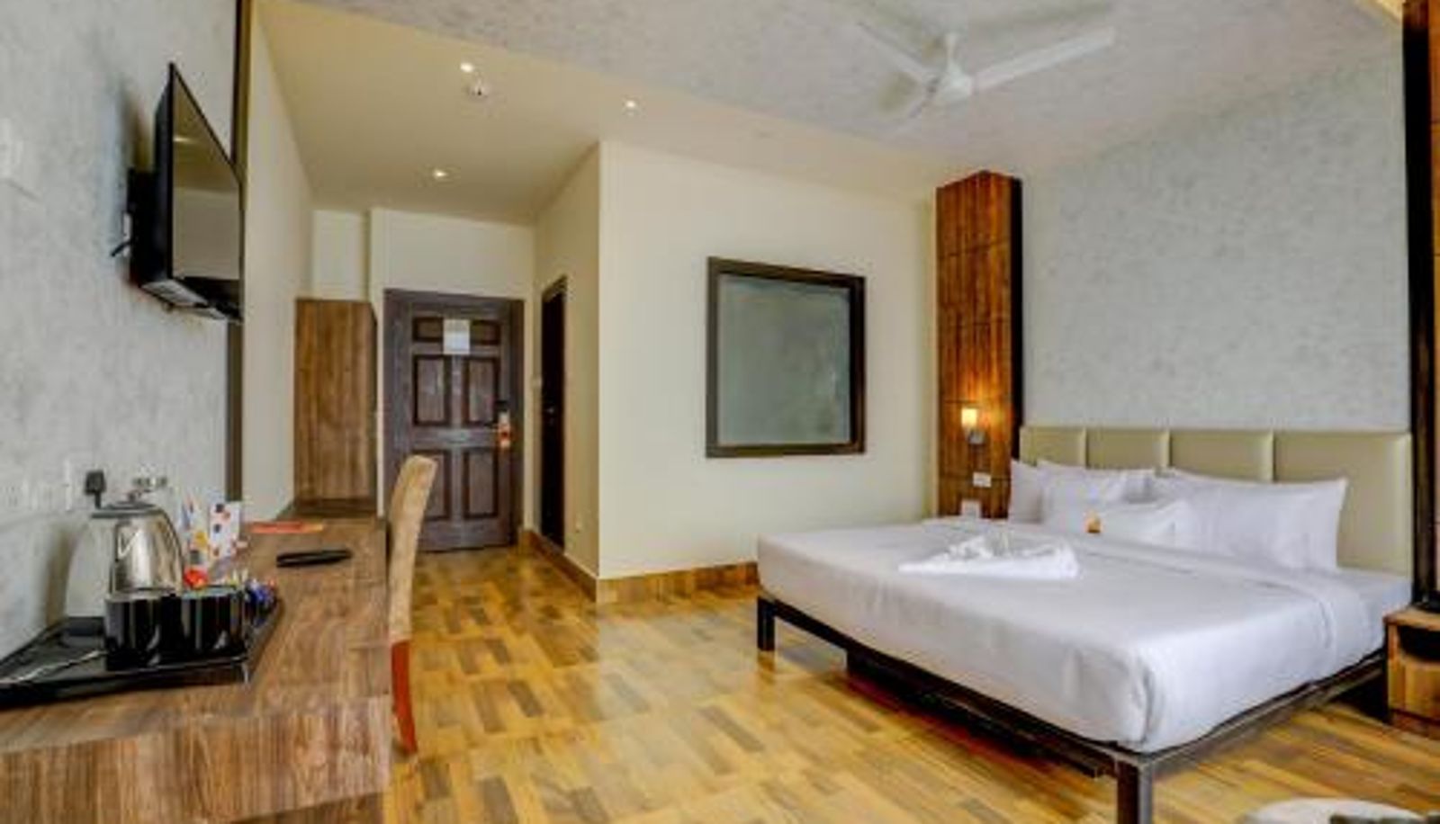 Zimmer - Banari Regency by Summit