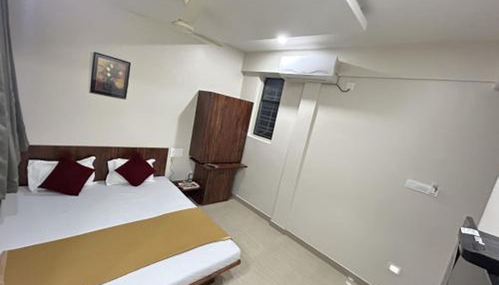 Habitación - Hotel Darshan Grand