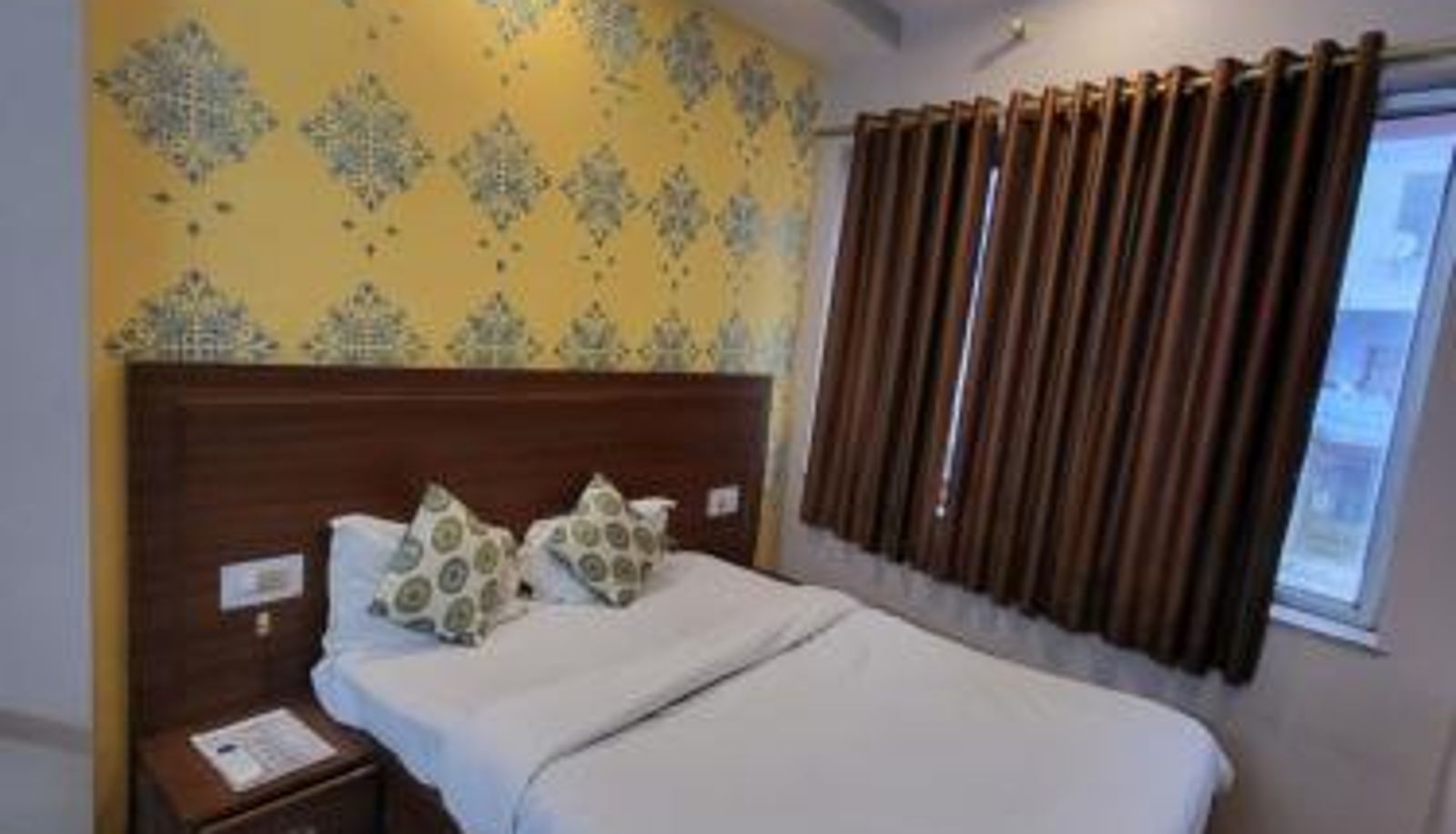Standard room - Hotel Atithi Residency