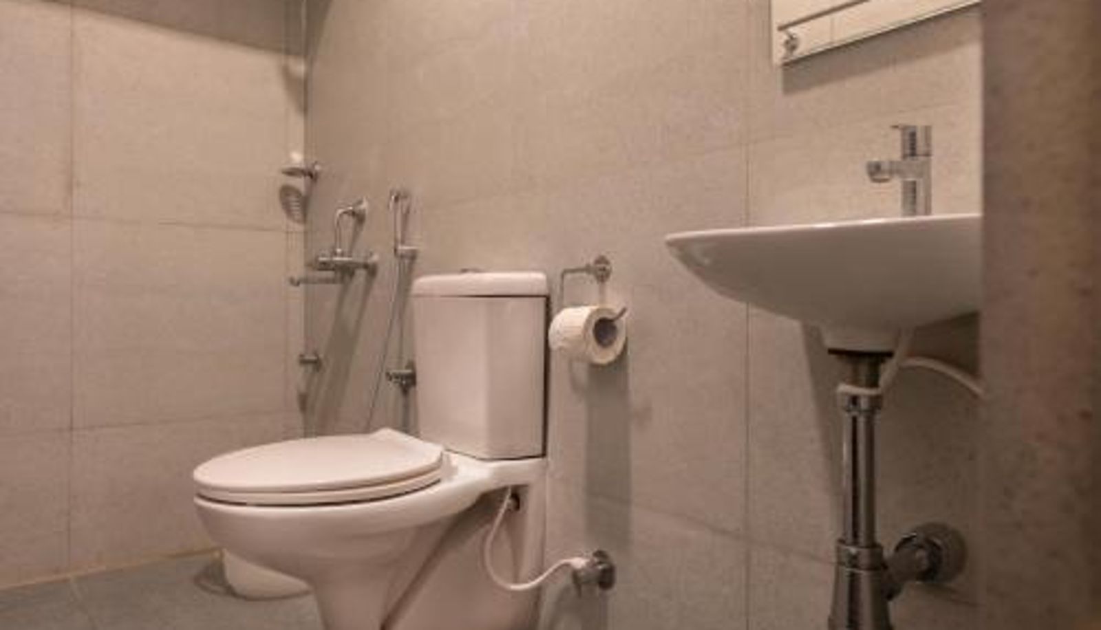 Standard room - Convastay Prestige- Near Apollo Hospital & US Consulate