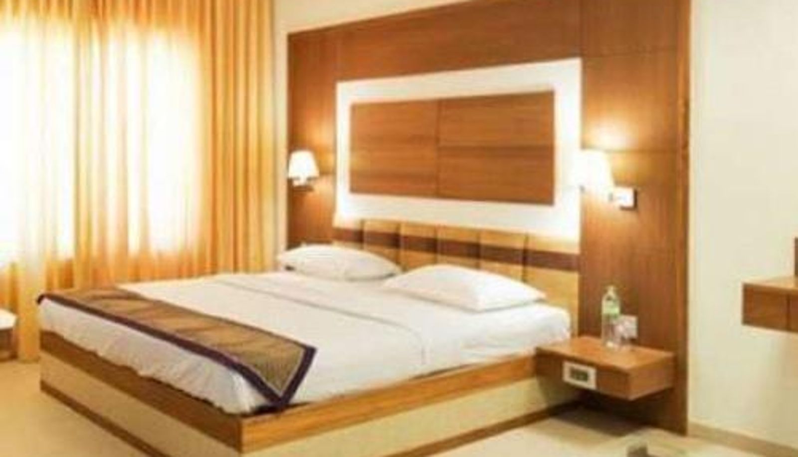 Zimmer - Ponnis Grand Inn