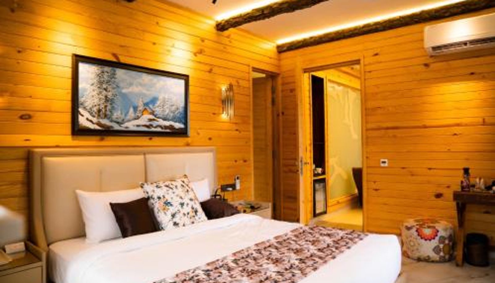 Camera - Kasauli Hills Resort