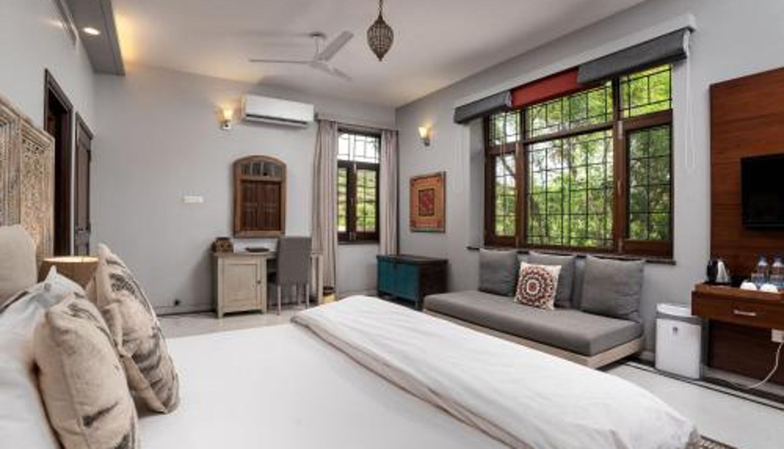 Room - The Almond Tree