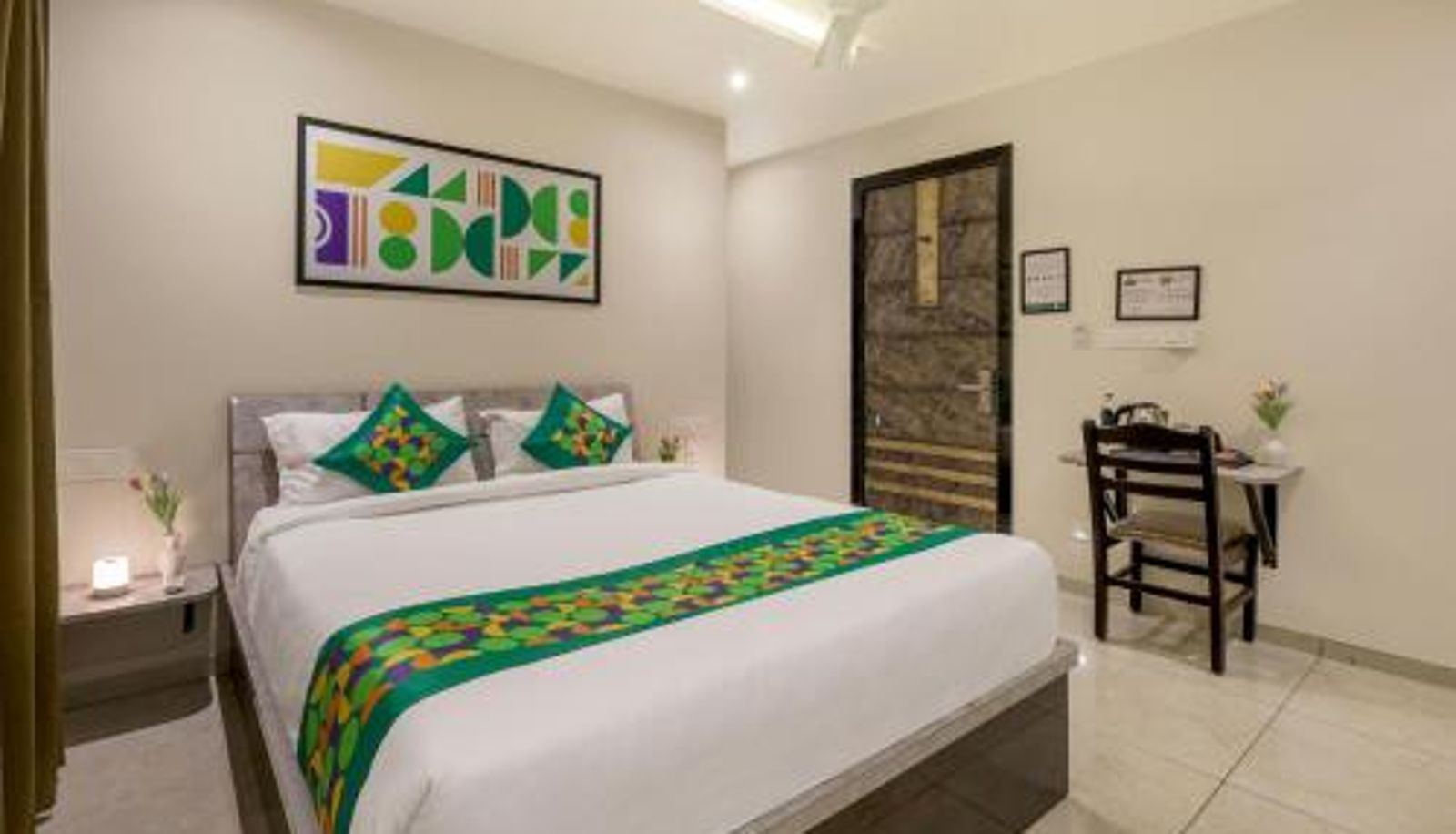 Zimmer - 5 Minutes From Railway Station Treebo Iraa