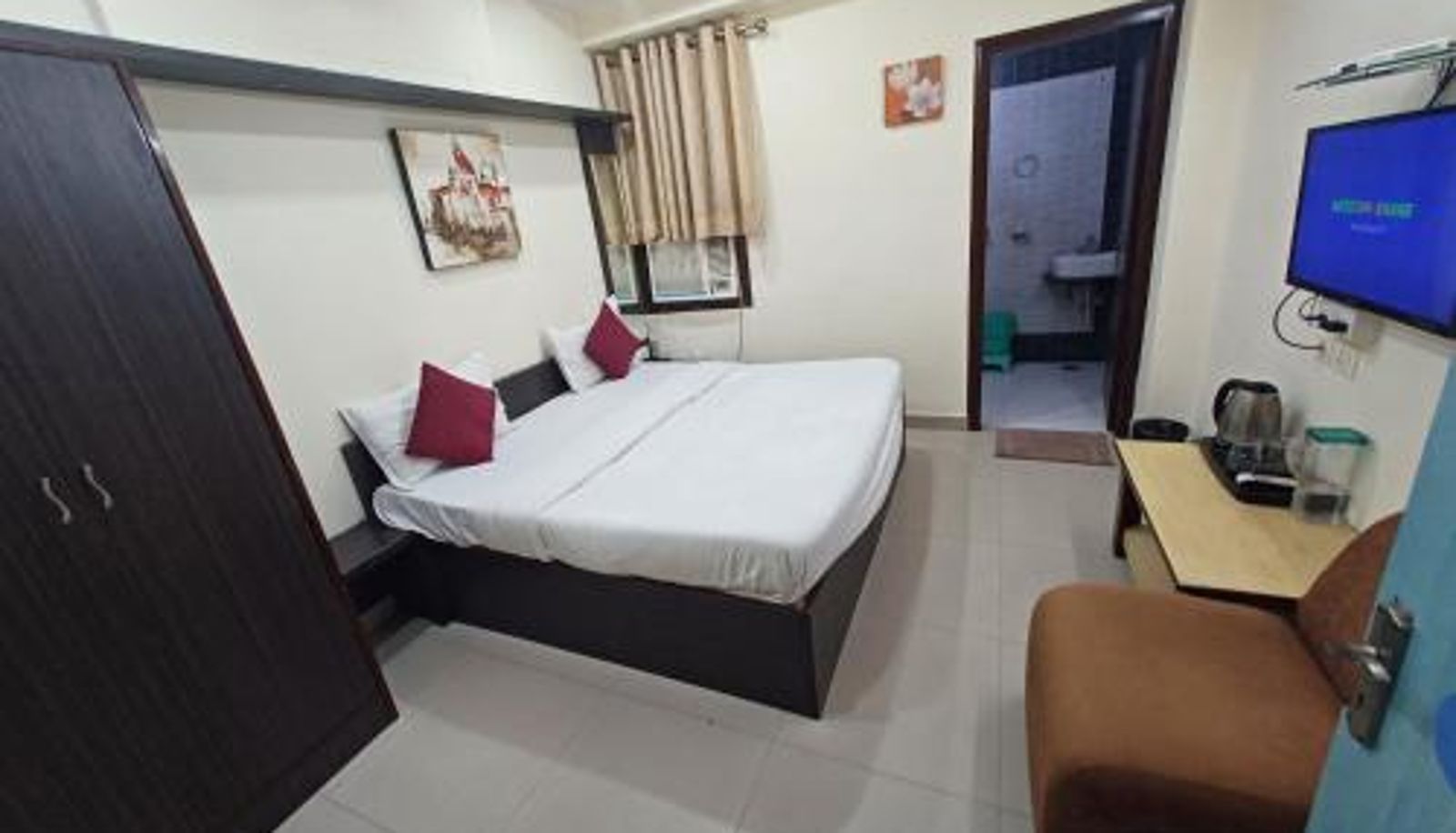 Kamer - Hotel V inn Sindhi Camp
