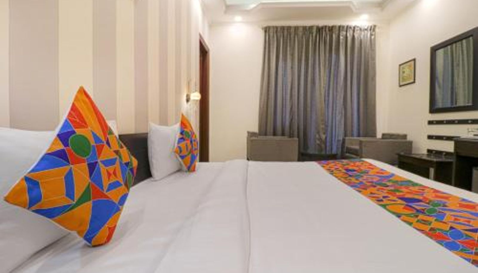 Habitación - FabHotel RR Residency - DLF Cyber City