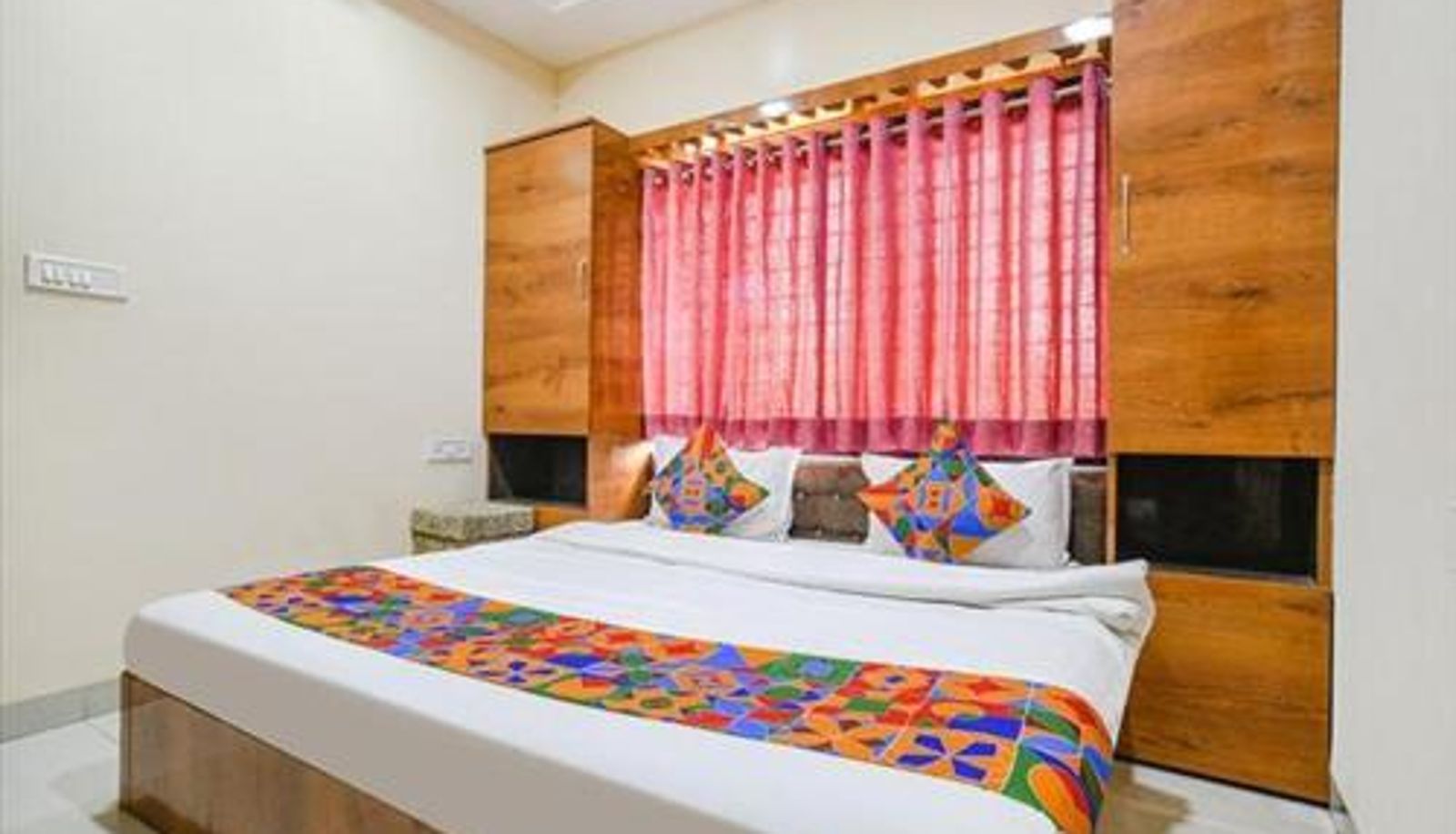 Zimmer - FabHotel Royal Palace