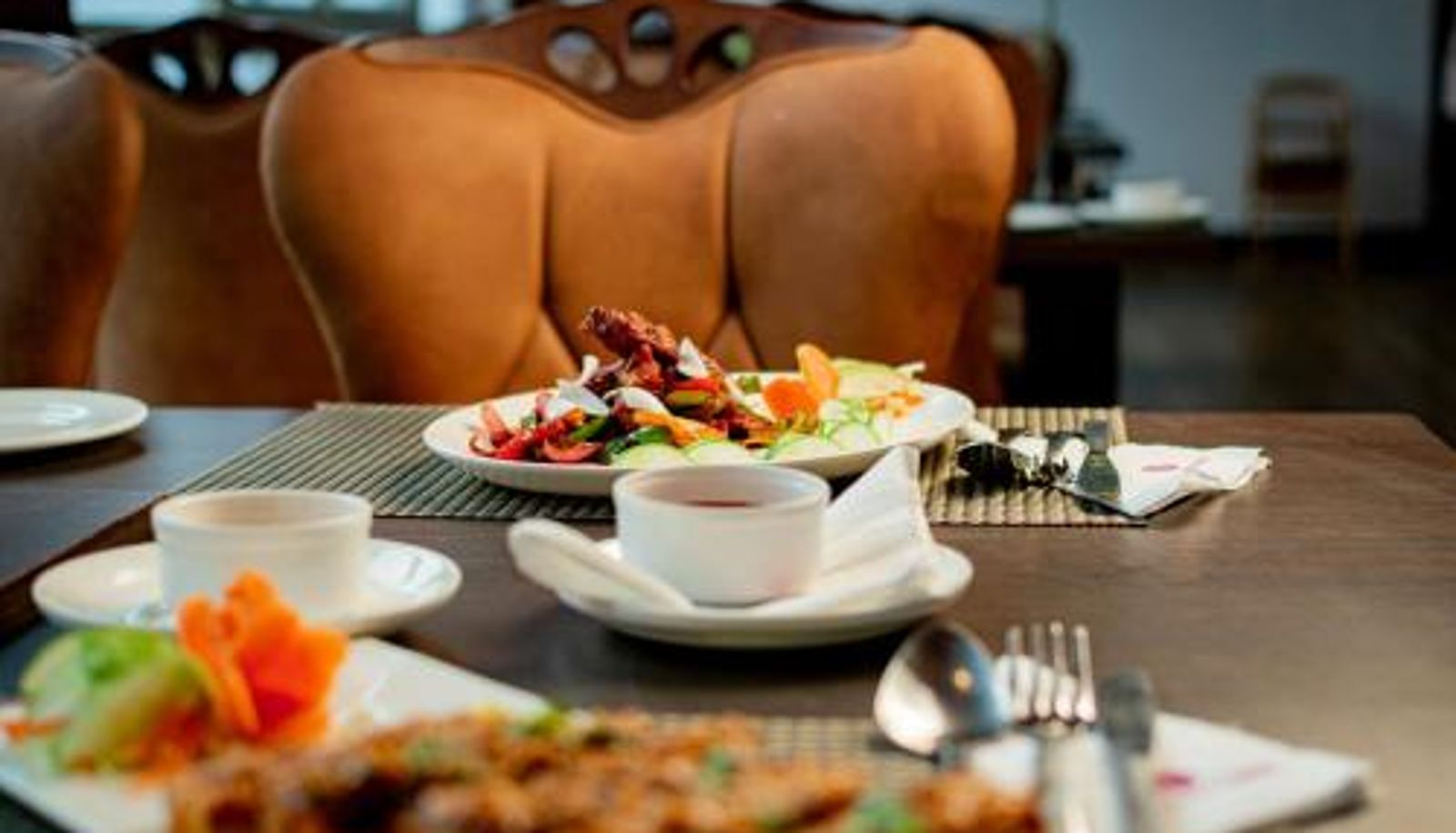 Frühstücksraum innerhalb des Restaurants - Sumitel Gangtok Resort