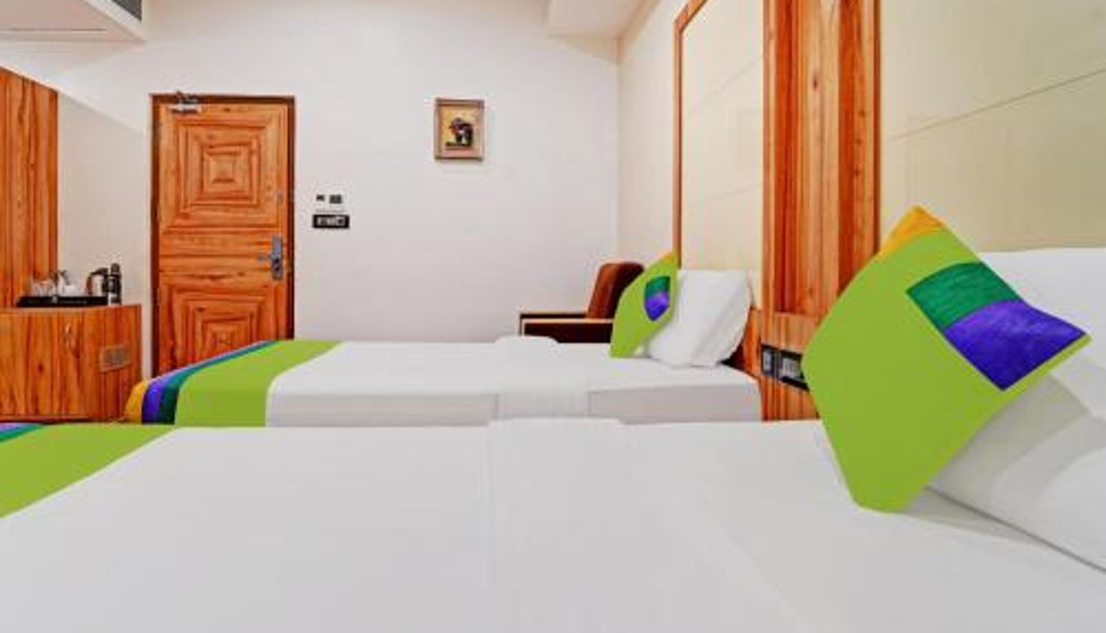 Room - 600 Mts From Coimbatore Railway Station Treebo Vinayak Inn