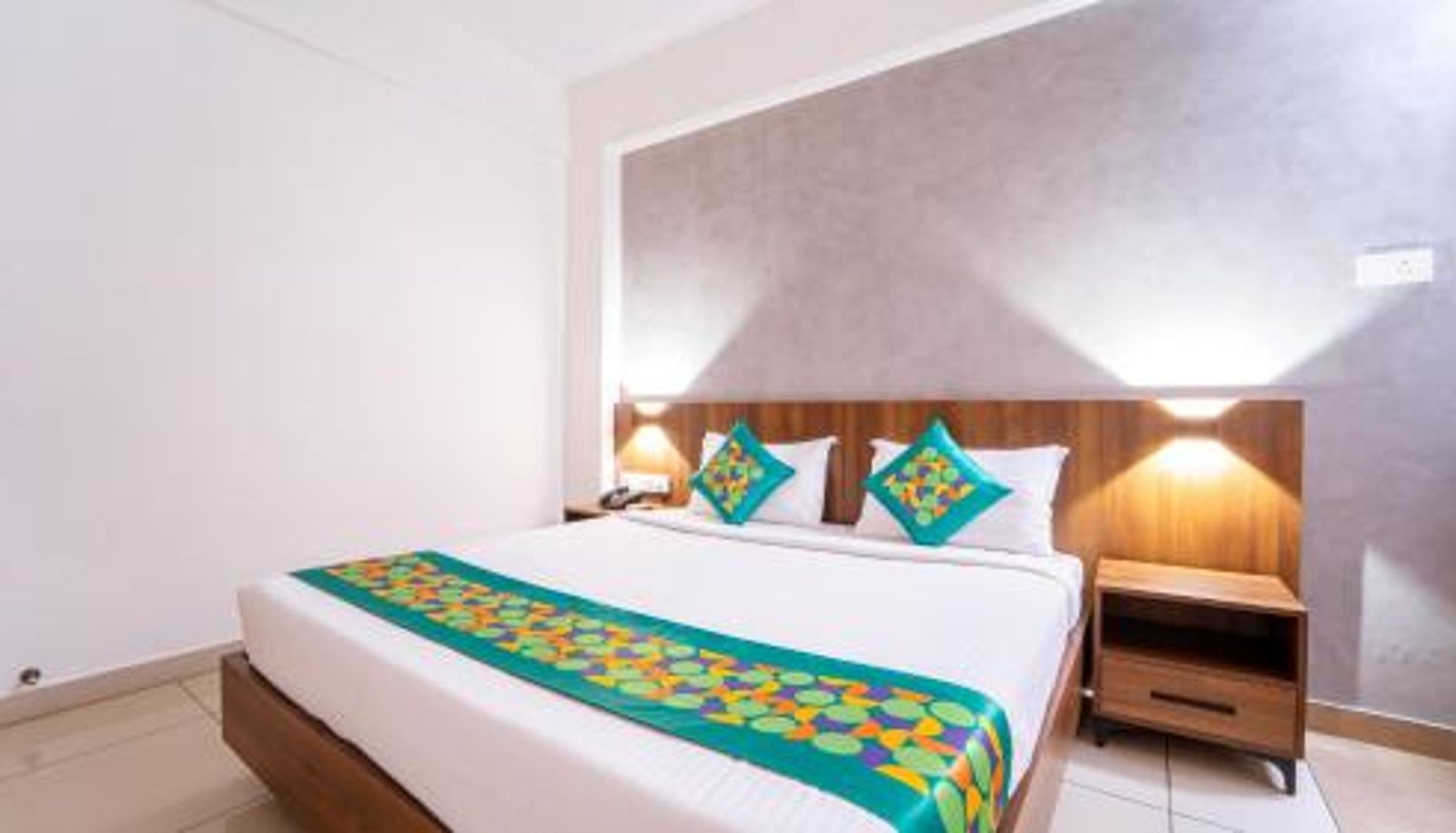 Zimmer - Treebo Petals Suites Marine Drive