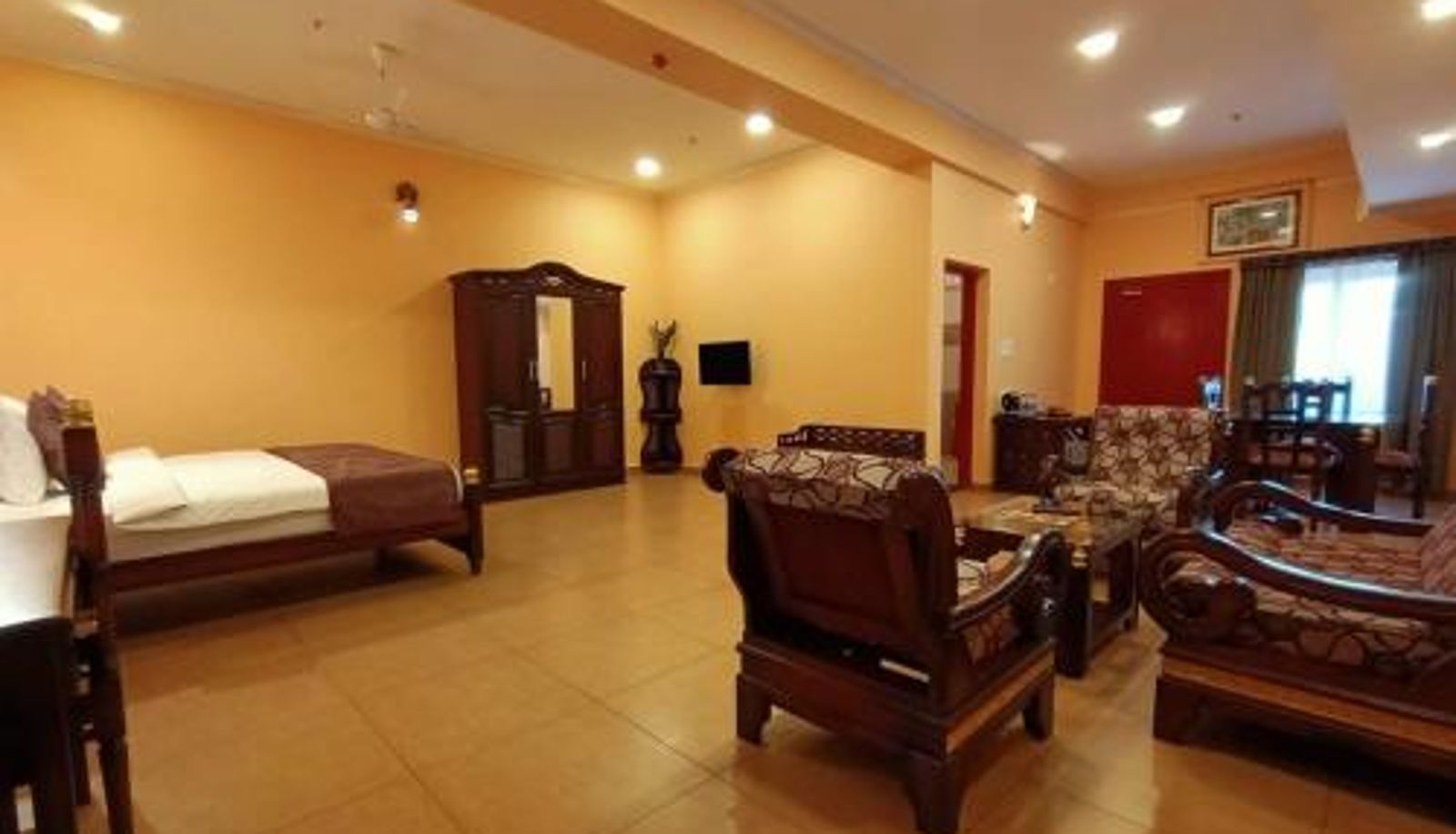 Zimmer - Krishna Beach Resort