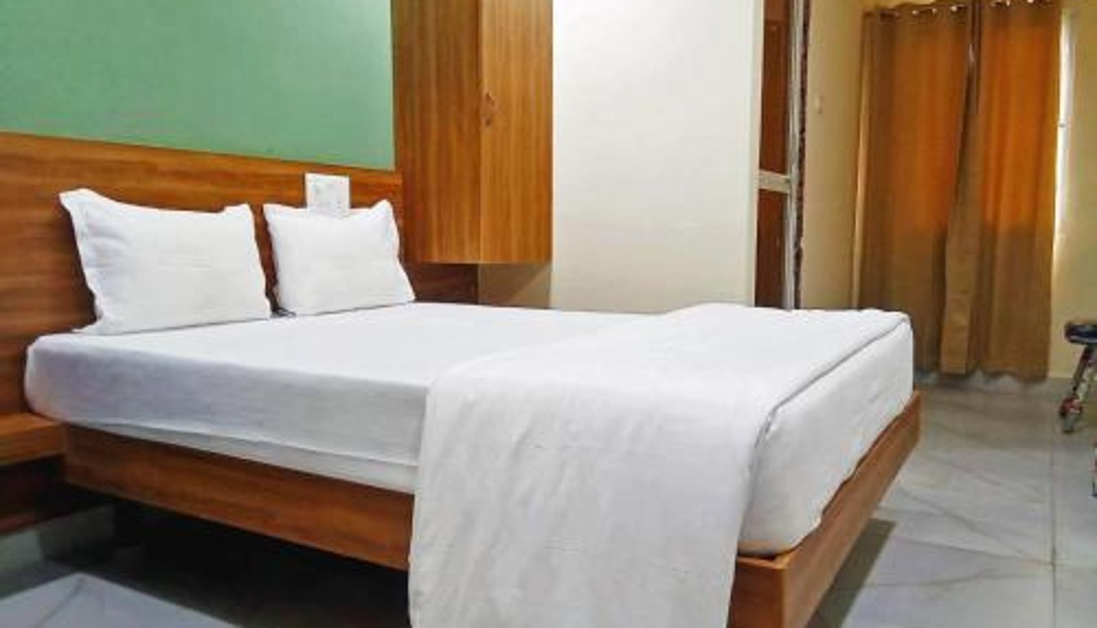 Zimmer - Udupi Deluxe Lodge Gulbarga