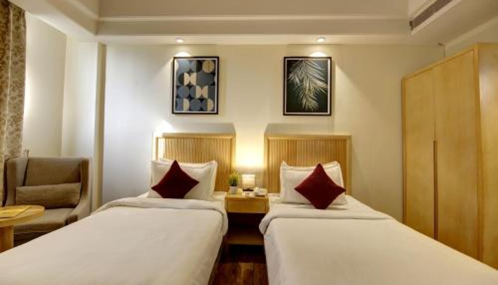 Chambre - Saltstayz Select - Galleria Market & Golf Course Road