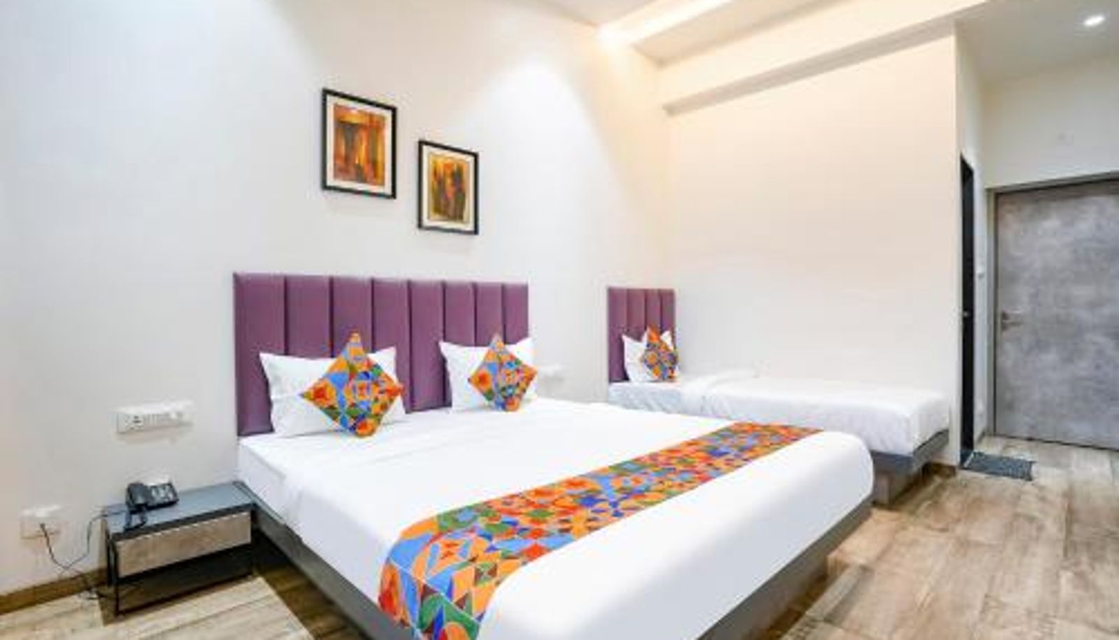 Info - FabHotel Global Spaces - Nr NESCO Exhibition Center