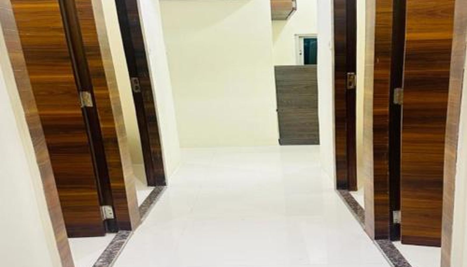 Réception - Hotel Pride Inn Near Mumbai Airport T2