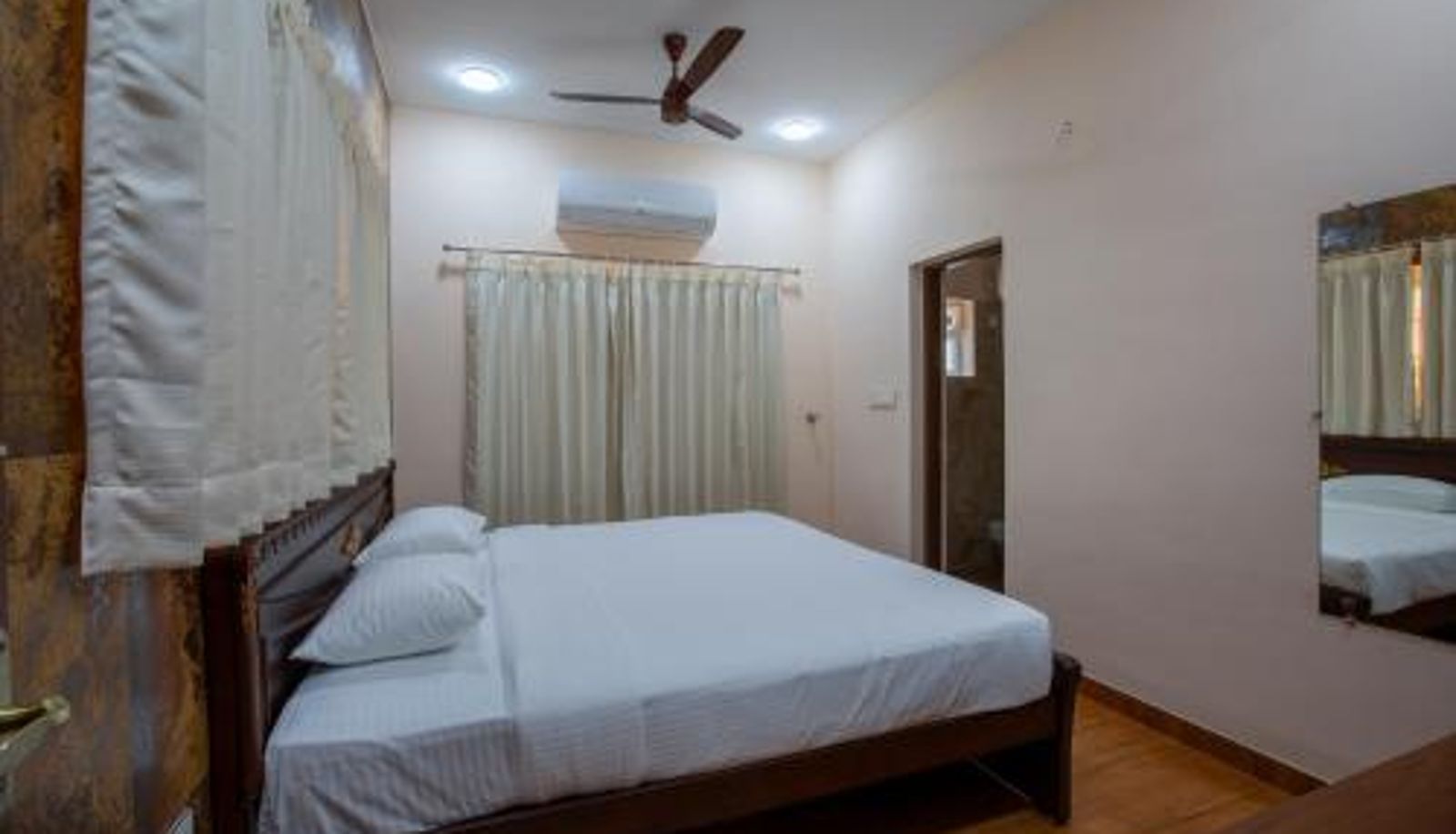 Apartment - MUGUNDAN 'S SMART STAY