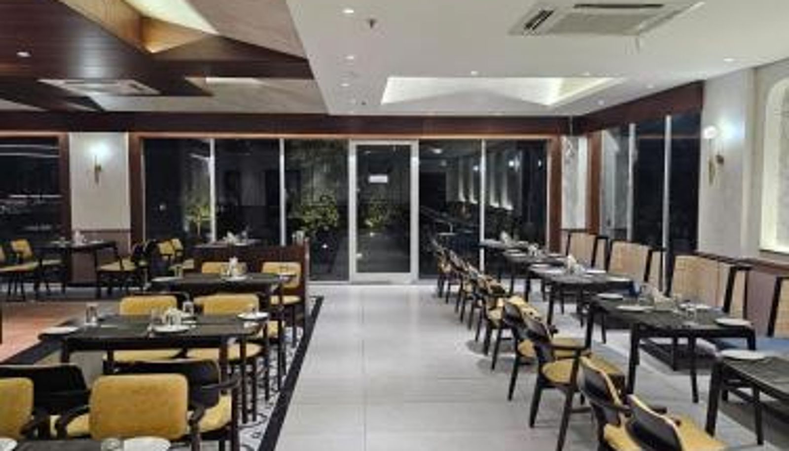 Breakfast room within the restaurant - Hotel Sonar Bangla Kolaghat