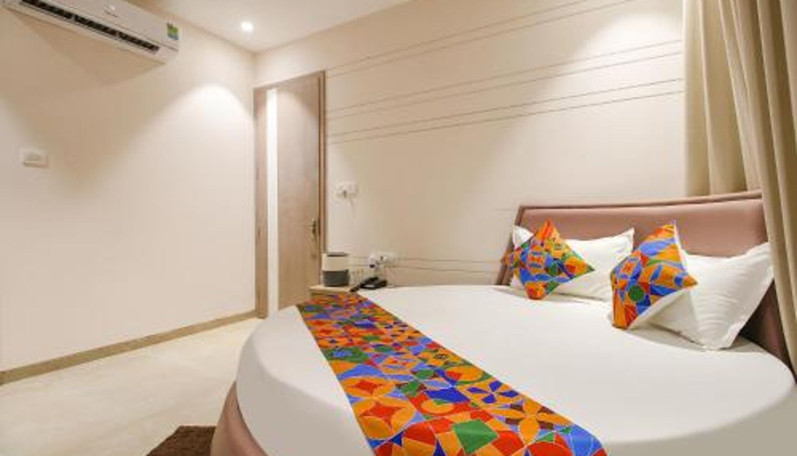 Room - FabHotel Sharma & Vishnu Garden
