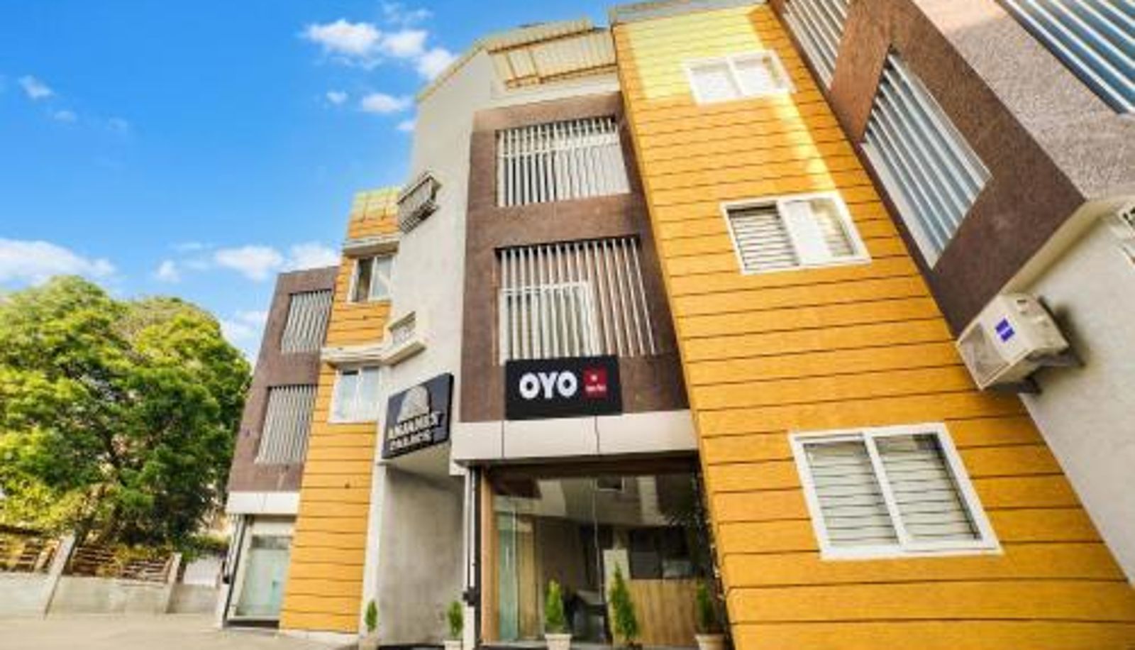 Info - HOTEL O ANJANEY PALACE