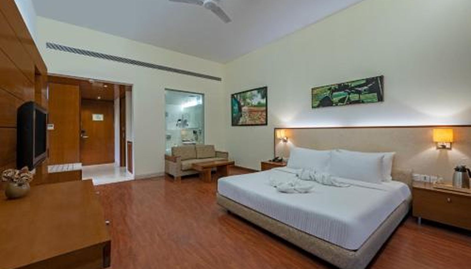 Info - Club Mahindra Kensville