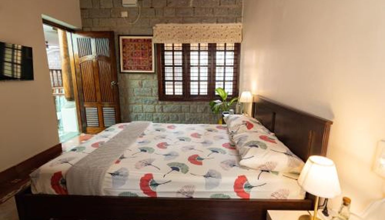 Room - Luho Stone House