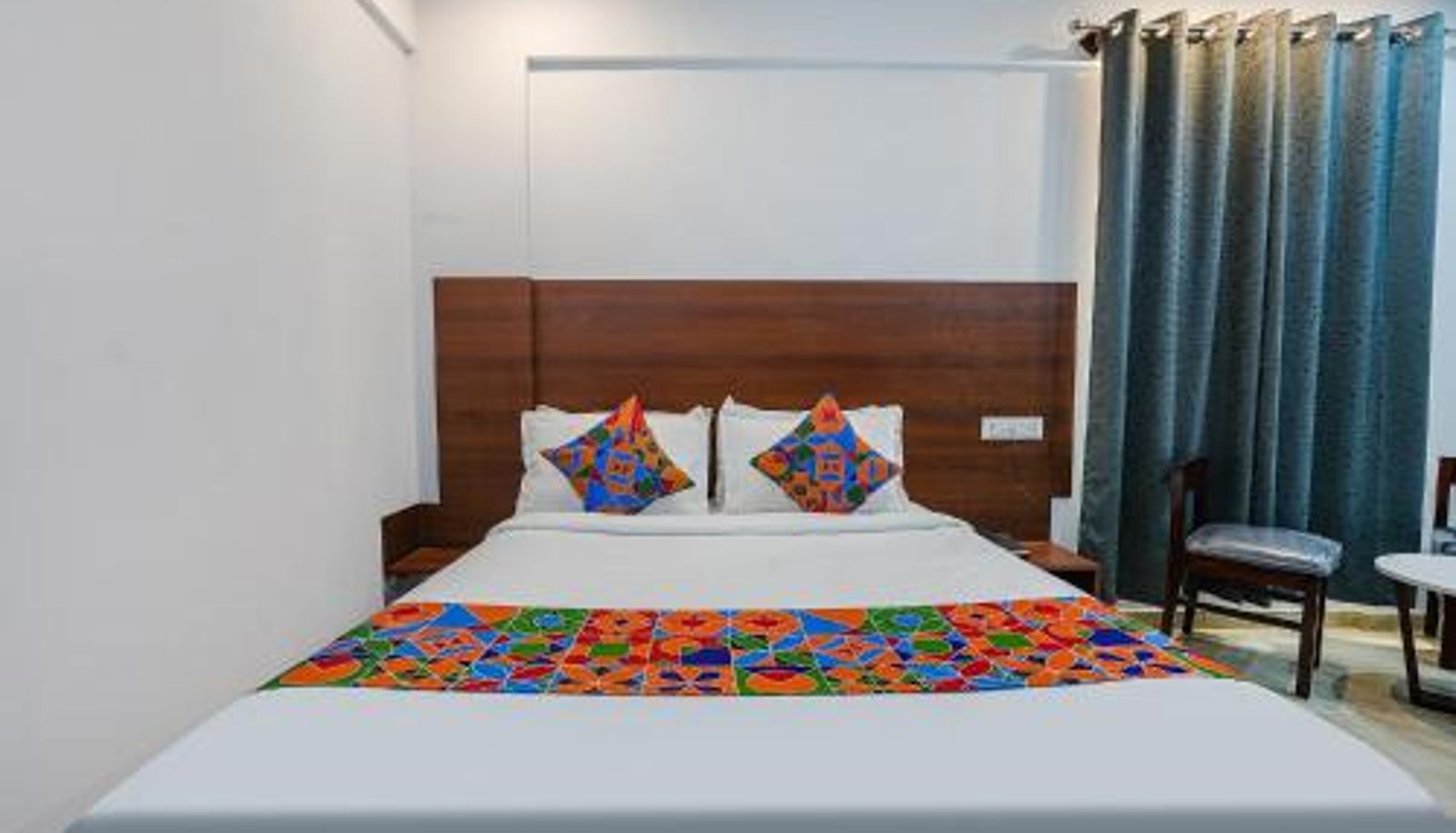 Zimmer - FabHotel Tree Suites - Nr Reva University