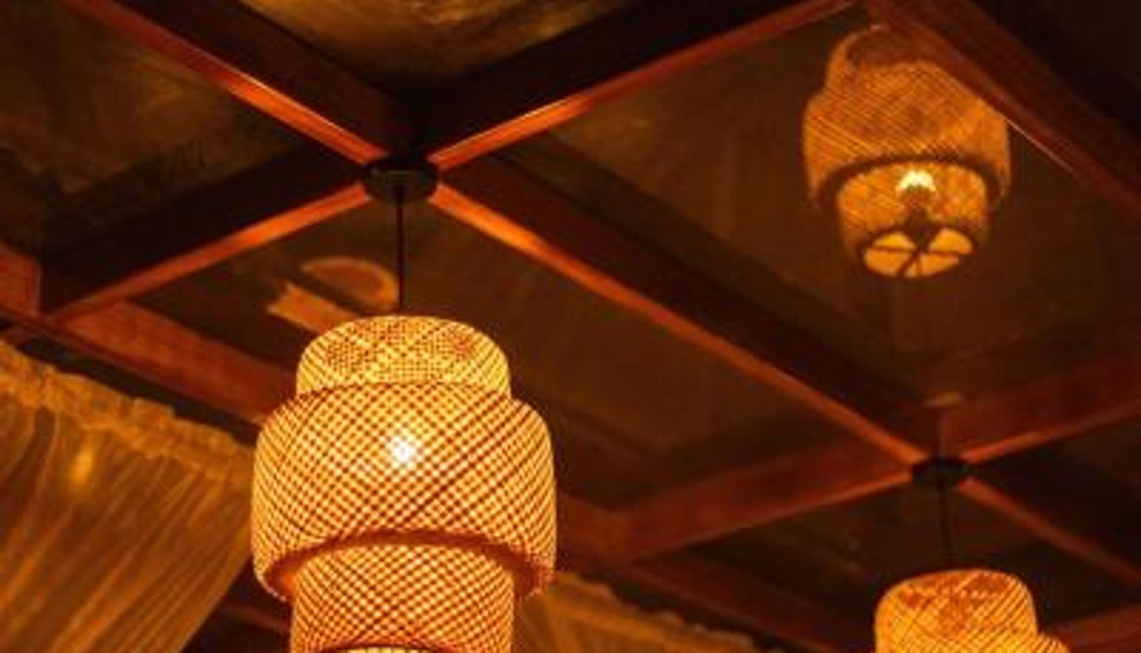 Ontbijtzaal in het restaurant - Binsar Rd Kasar Himalaya Holiday Resort