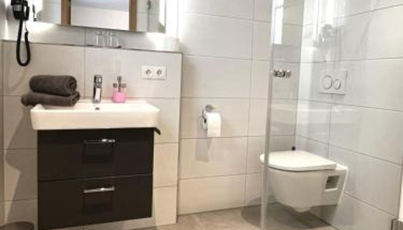 Badkamer - Gastwirtschaft & Hotel Doll
