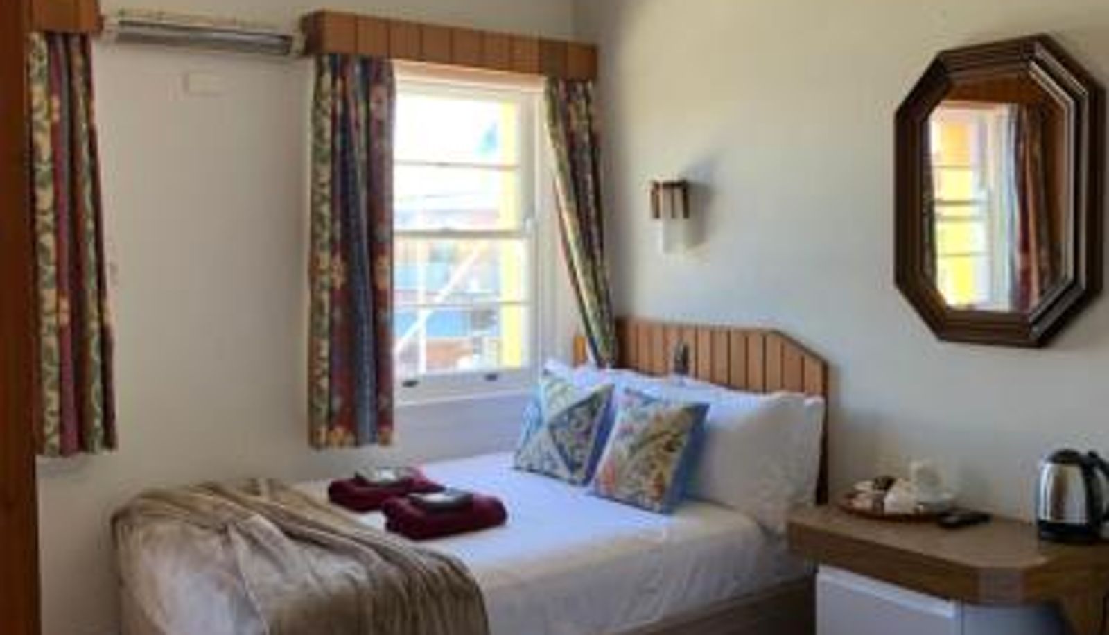 Info - Moruya Monarch Hotel
