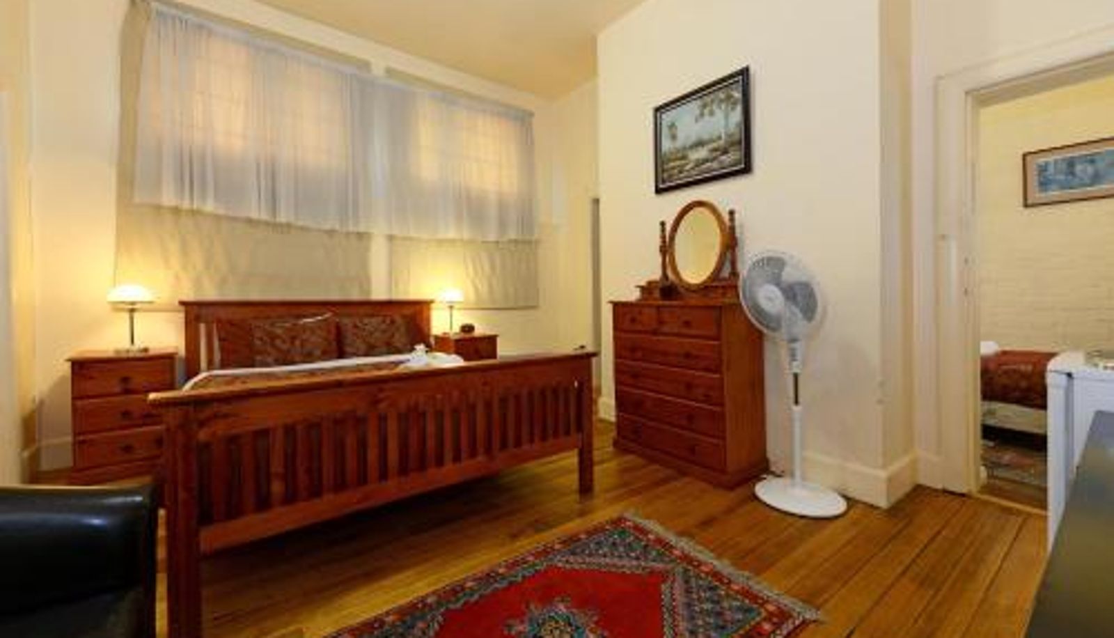 Room - Edinburgh Gallery Bed & Breakfast