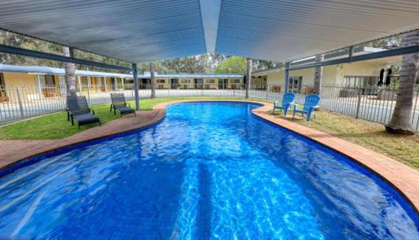 Pool - Deni Golf Resort