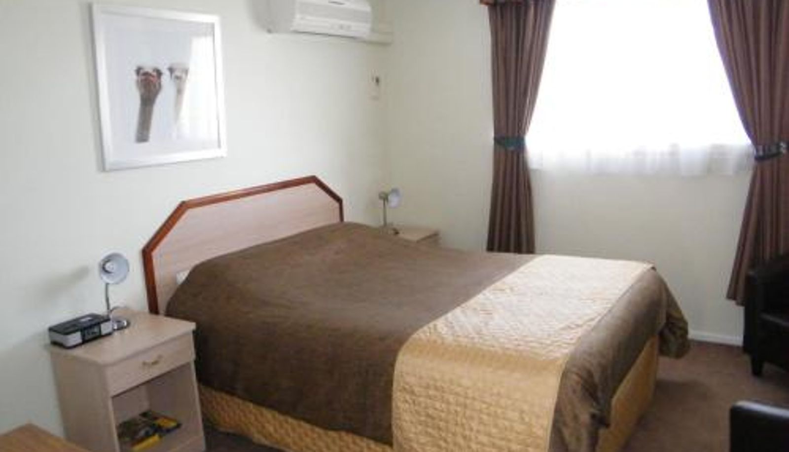 Info - Clansman Motel
