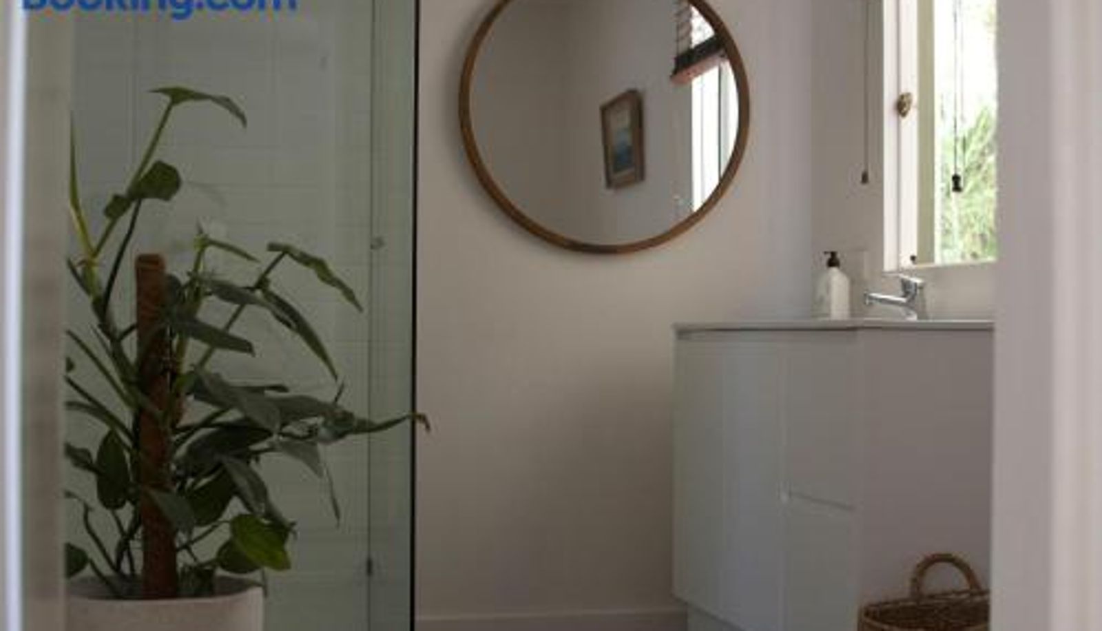 Info - JMP FLINDERS ACCOMODATION