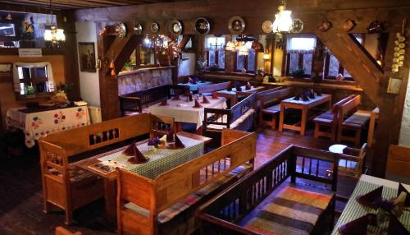Frühstücksraum innerhalb des Restaurants - Hotel-EuroPenzión Salaš
