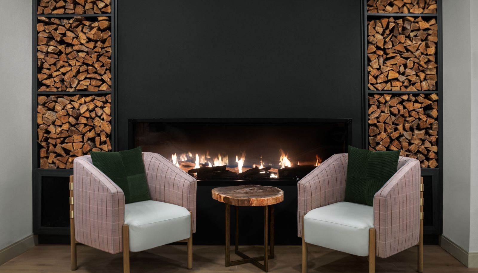 Info - The Inelle Oakhurst Yosemite a Tribute Portfolio Hotel