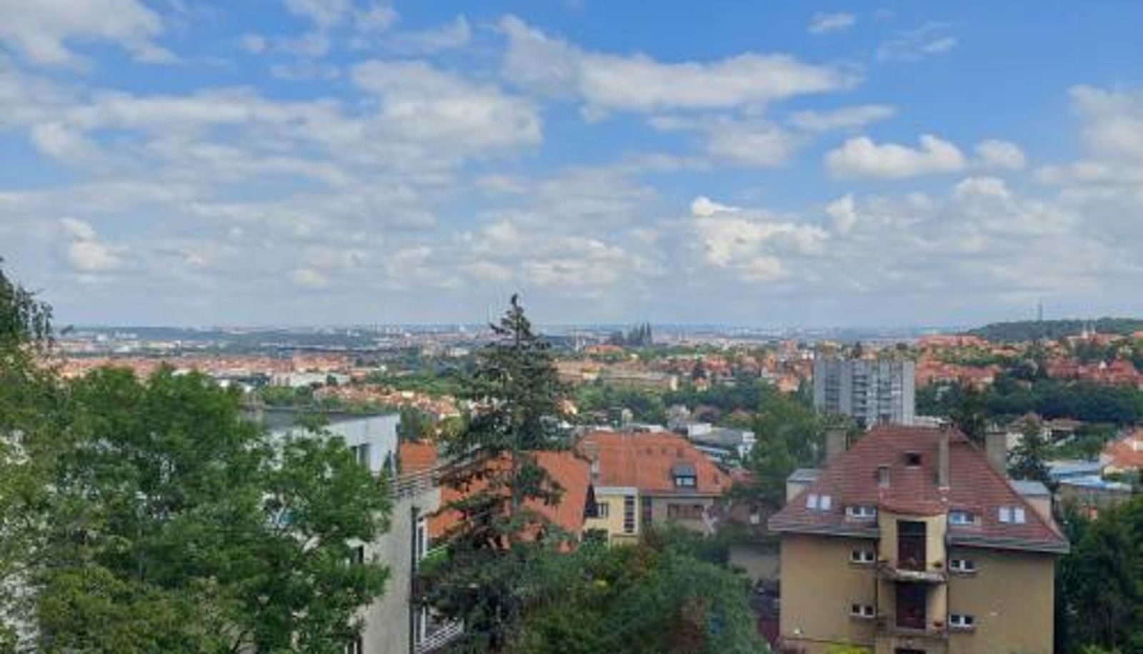 Suite - View of Prague