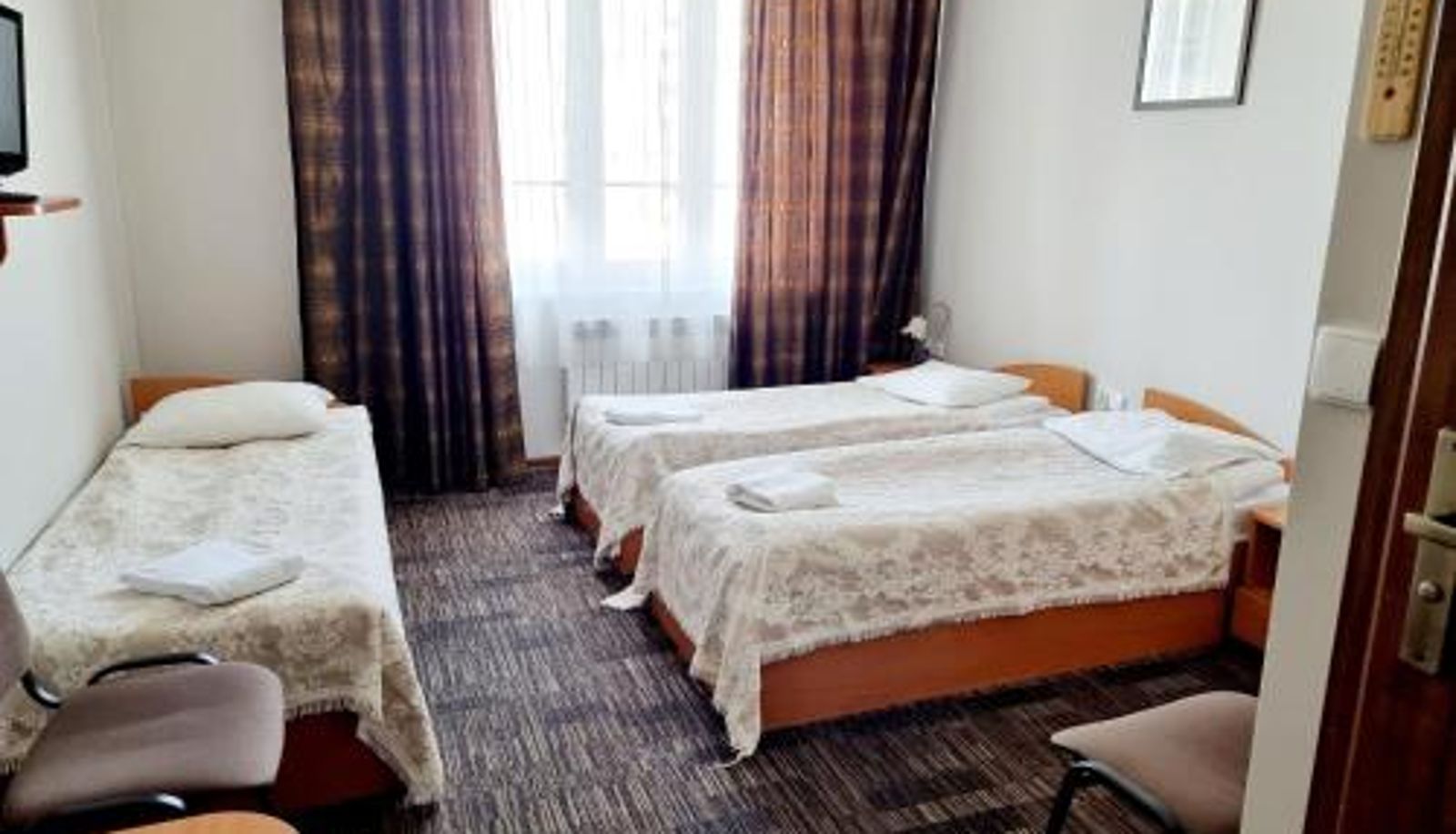 Dreibettzimmer - Noclegi Stadion Bed & Breakfast