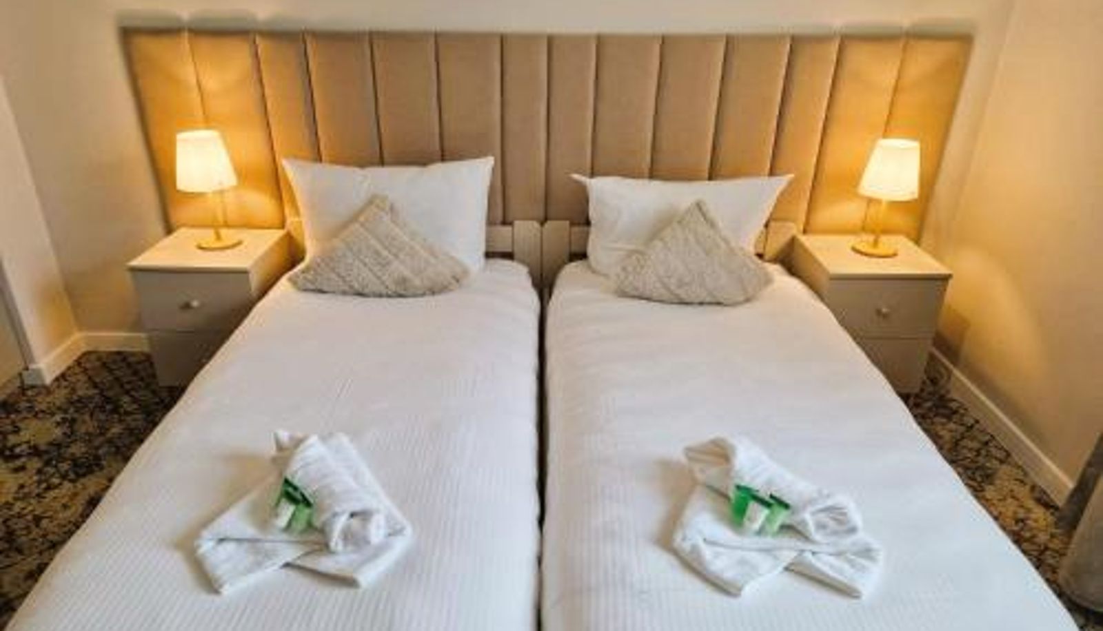 Info - VILLA SUNNY ROSE Bed & Breakfast