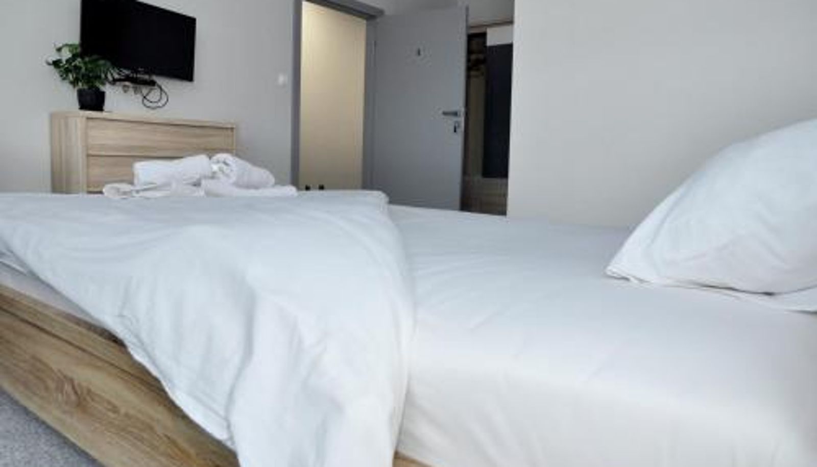 Info - Restauracja Marcus  Apartamenty Pokoje