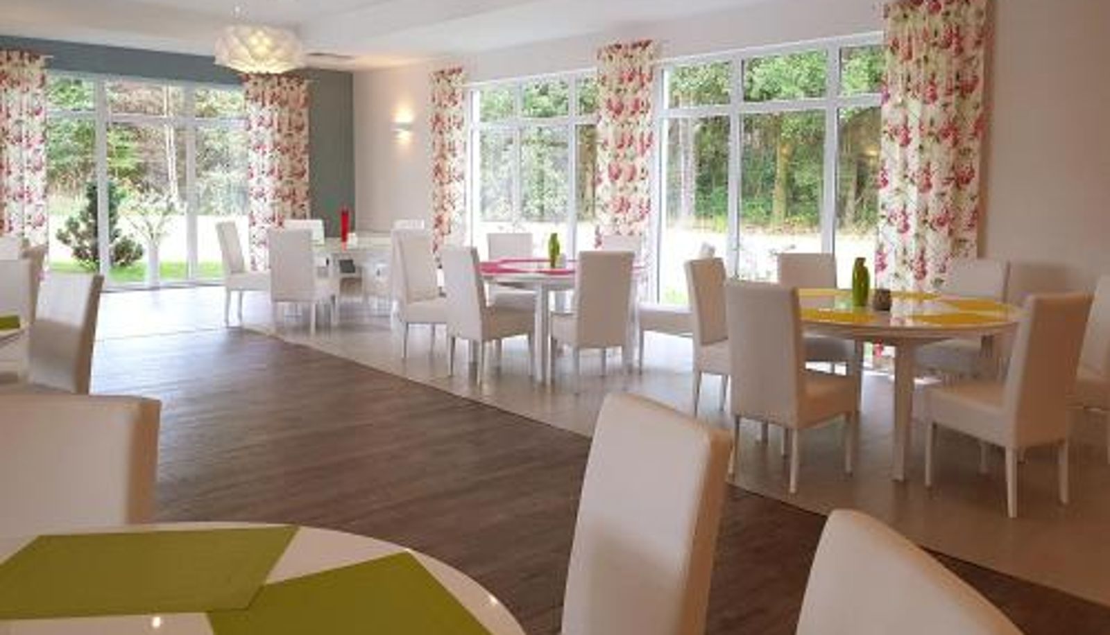 Frühstücksraum innerhalb des Restaurants - Zajazd u Marcela
