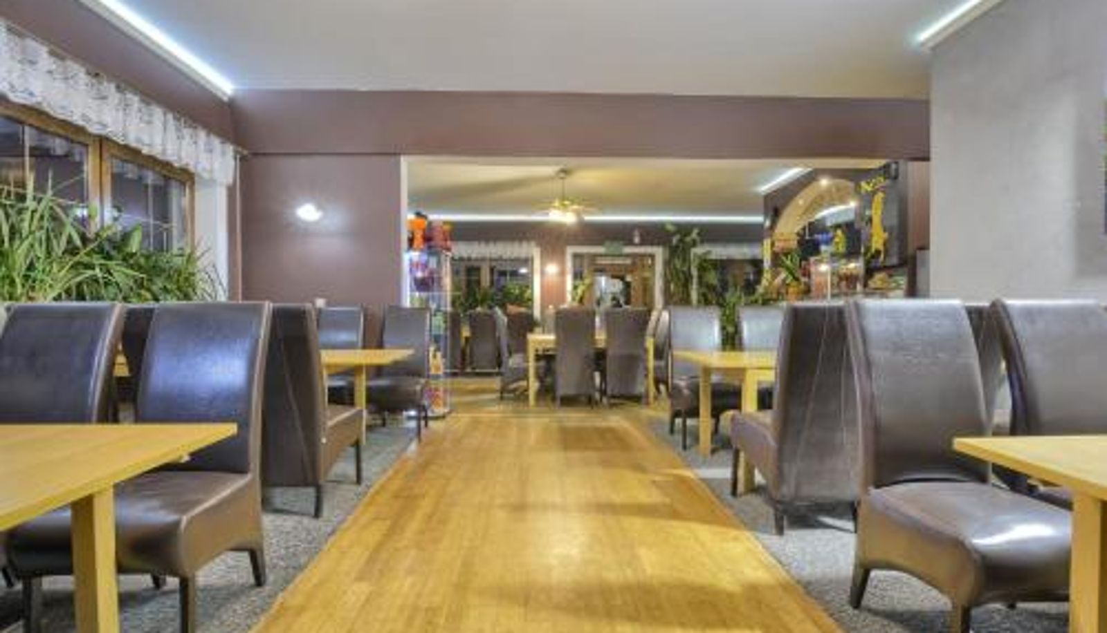 Zimmer - Zajazd Karłów Restauracja & Pokoje Gościnne