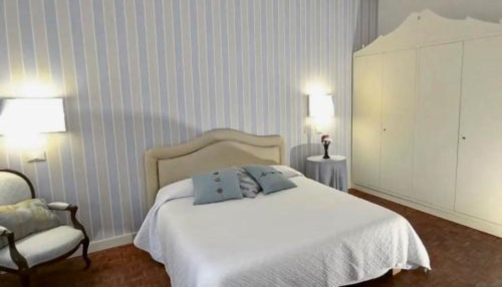 Informacje - Le Petit Relais