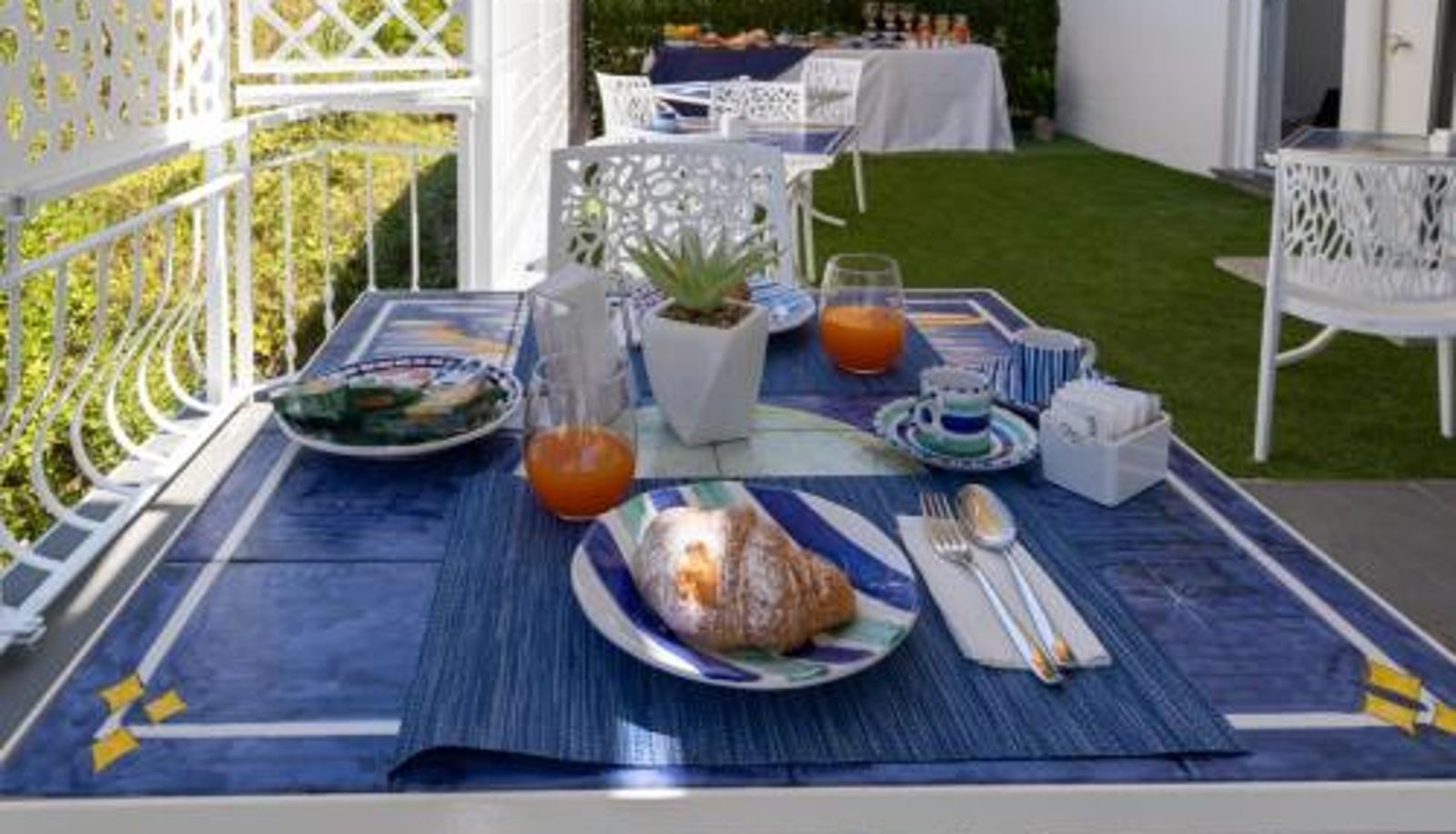 Frühstücksraum innerhalb des Restaurants - Al Chiaro di Luna Luxury Suites AMALFI COAST